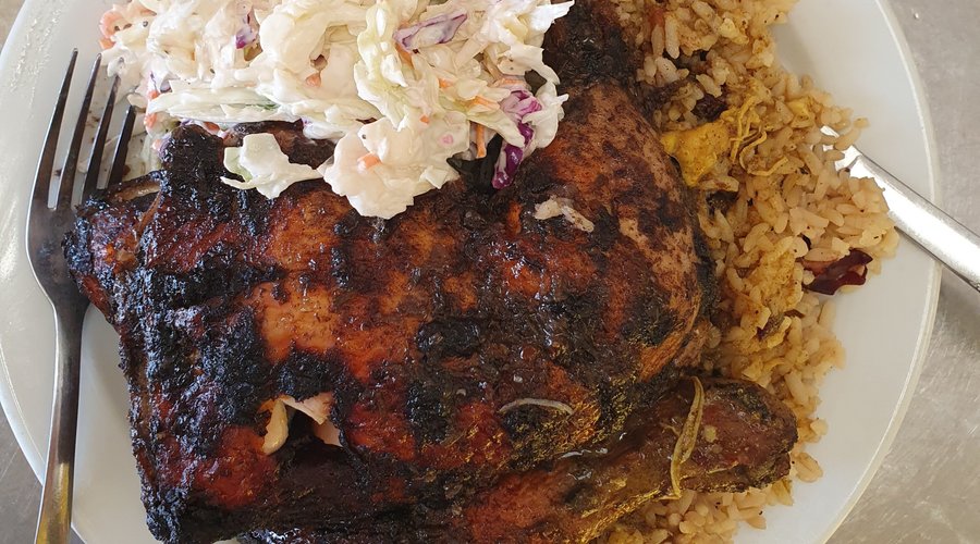 Jerk chicken dinner, large