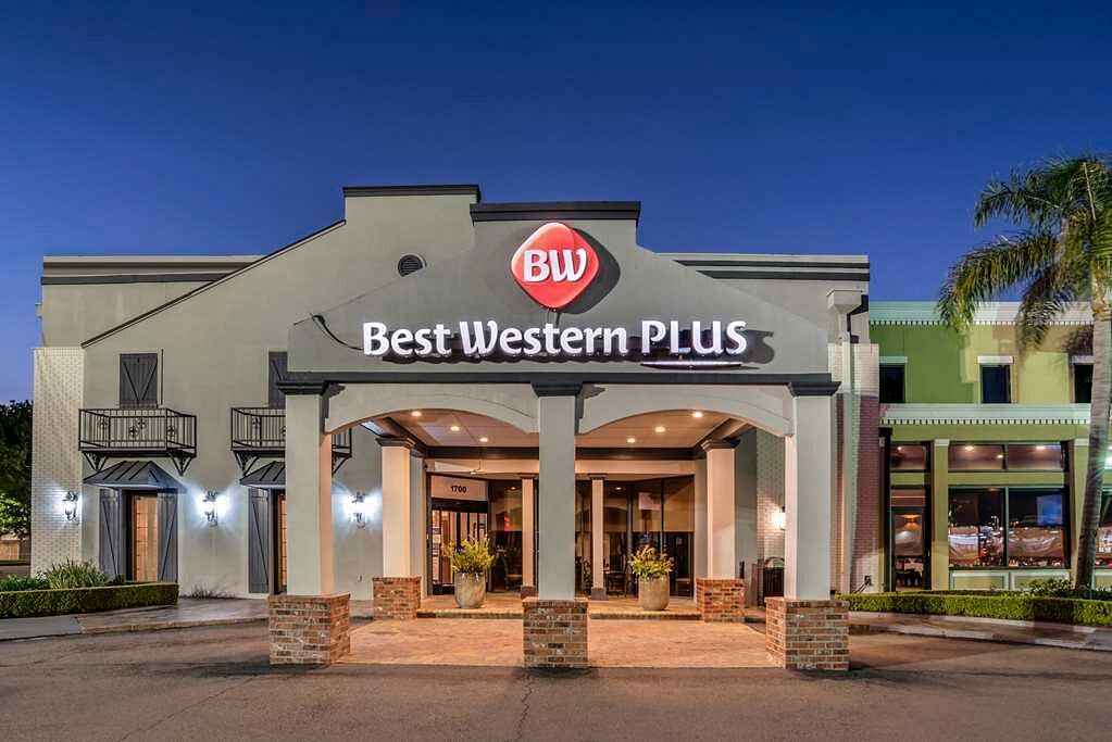 Best Western Plus Burlington Inn & Suites - UPDATED 2024 Prices, Reviews &  Photos (Ontario) - Hotel - Tripadvisor
