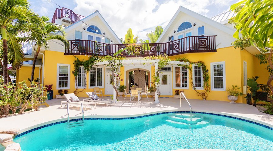 Welcome to Shangri-La Bed & Breakfast