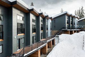 Basecamp Resorts Revelstoke in Revelstoke