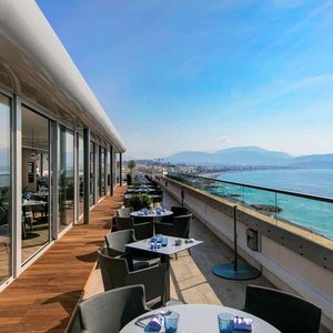 Calade Rooftop restaurant & lounge