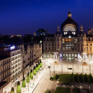 Hotel Exterior With Central Station