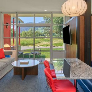 Aspen Meadows Resort in Aspen
