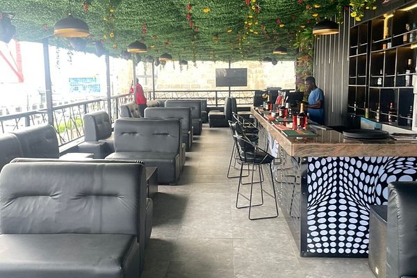 Review: Mood Rooftop Restaurant in Lekki Phase 1  Lennox Mall  Dining-Discover the Best Restaurants in Lagos