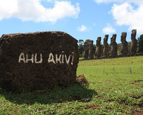 group tour easter island