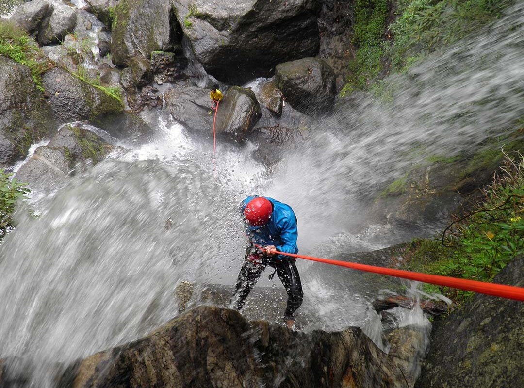 Curso Canyoning Alto Nível - Loja Spelaion - Representante oficial