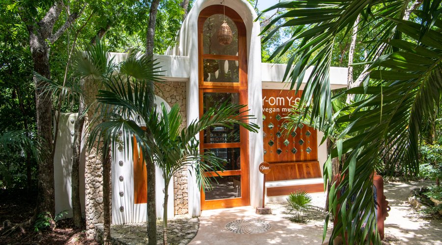Yom Yom Foodtique Holistika Tulum