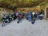 Noleggia una Moto Guzzi California e parti - Tuscany Motorcycle Tour