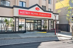 Metro Hotel Perth City in Perth