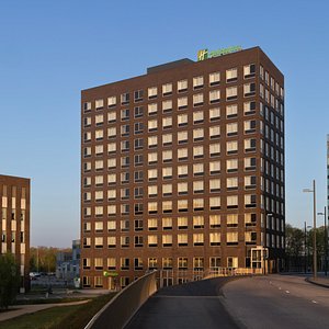 Welcome to the Holiday Inn Eindhoven Airport hotel