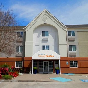 Hotel Exterior Front