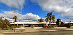 Country Roads Motor Inn West Wyalong in West Wyalong