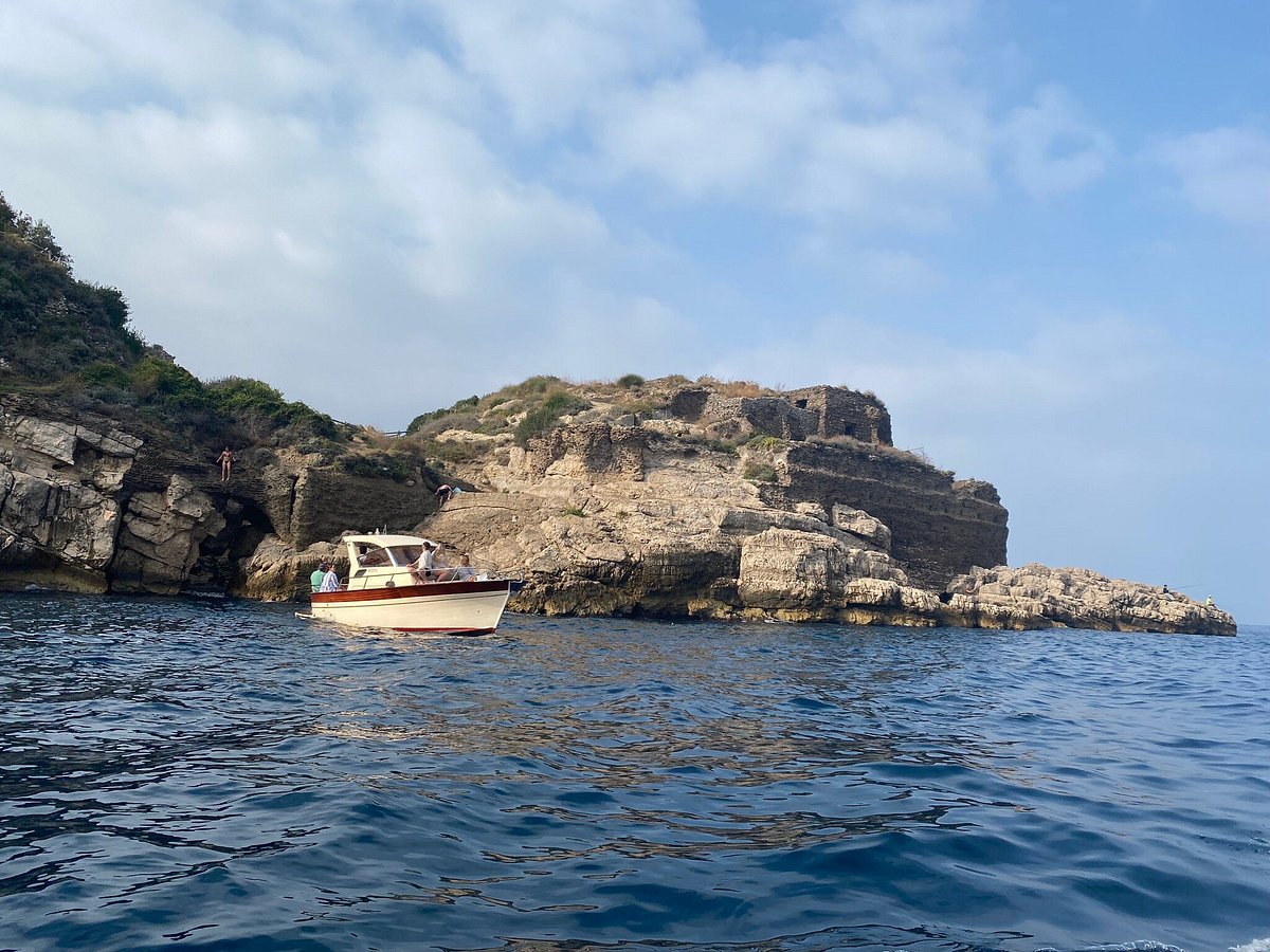 Half Day Small Group Trip to Capri & Blue Grotto from Sorrento