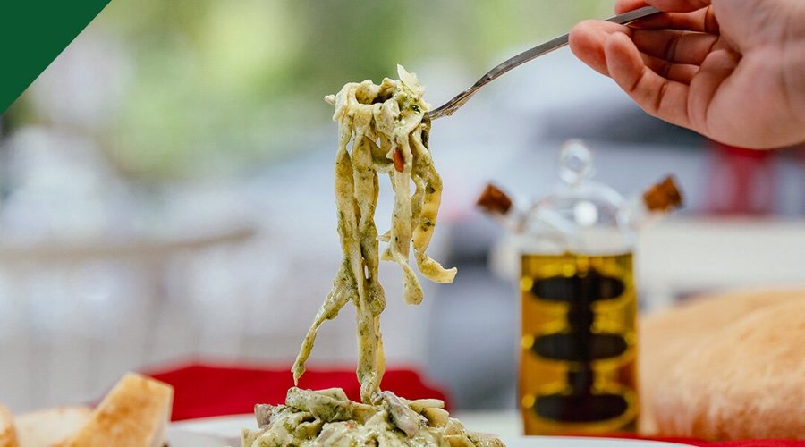fetuccini al pesto
