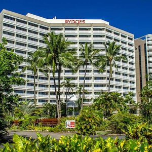 Rydges Esplanade Cairns Resort