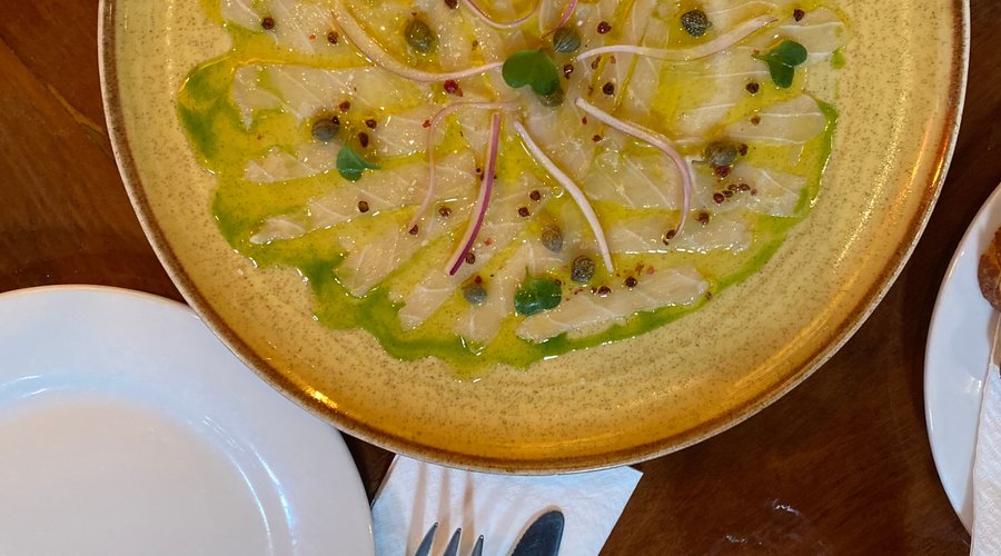 Carpaccio de Paiche Ahumado.