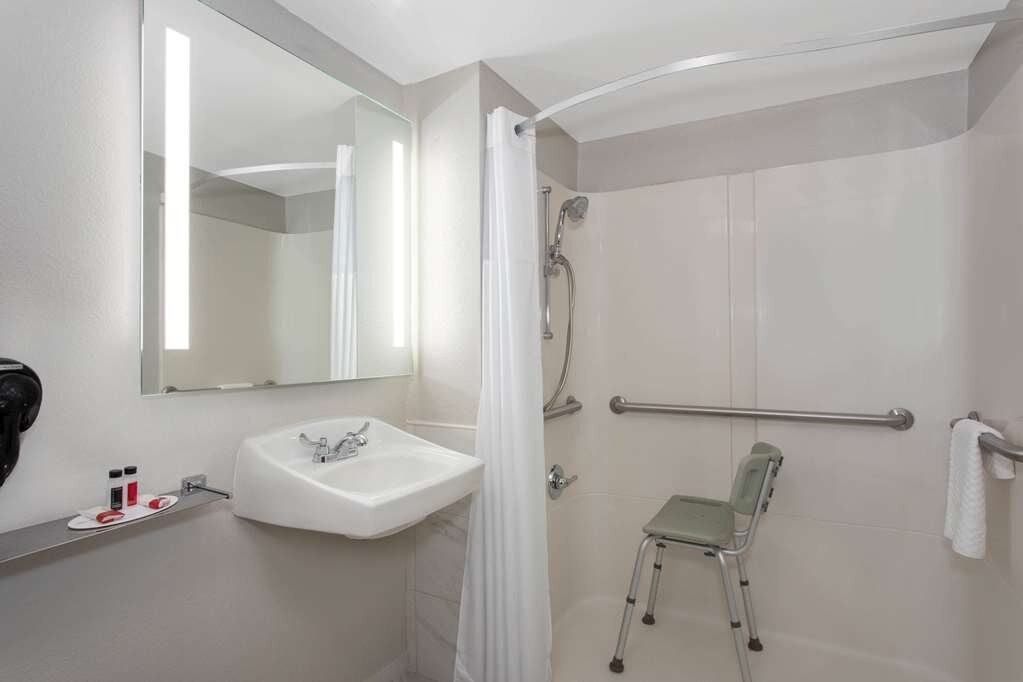 Hotel photo 91 of Days Inn by Wyndham Orlando Conv. Center/International Dr.