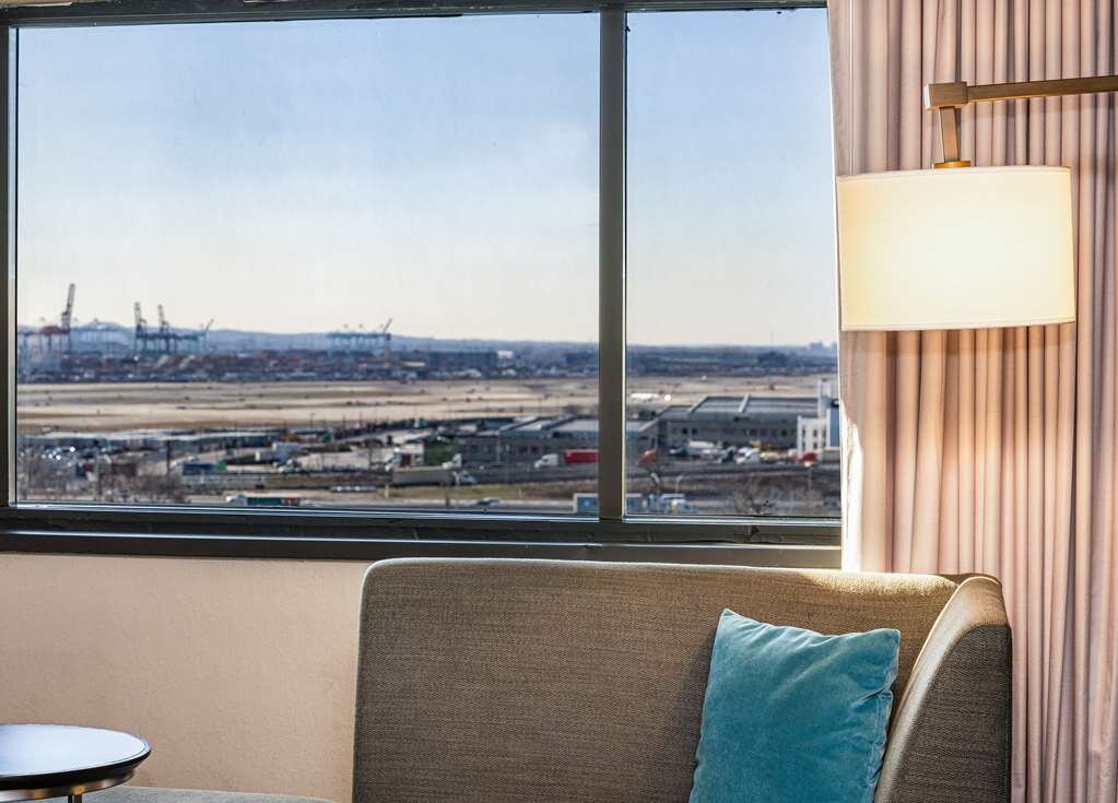 Hotel photo 101 of DoubleTree by Hilton Hotel Newark Airport.