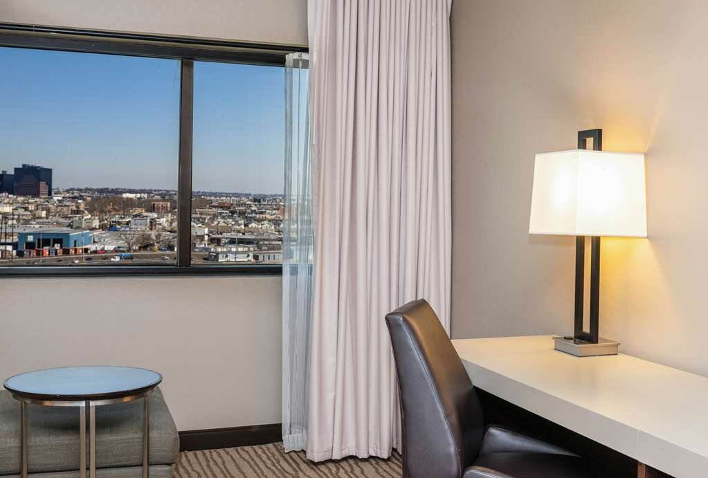 Hotel photo 100 of DoubleTree by Hilton Hotel Newark Airport.