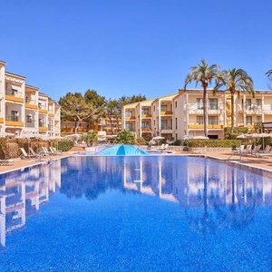 Pool - outdoor