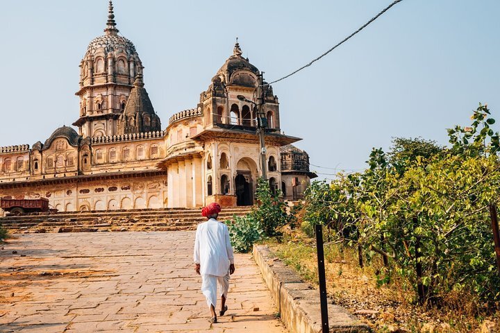 Chaturbhuj Temple Orchha, Timings, History, Significance