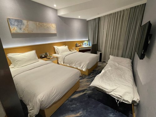 CITY HOTEL SHANGHAI - Prices & Reviews - China