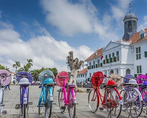 materi guiding jakarta city tour