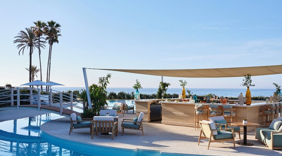 Pool Bar