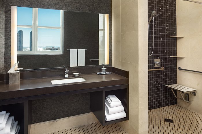 Hotel Premier Collection by Member's Mark 6-Piece Luxury Bath