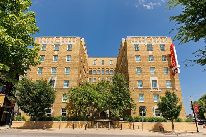 AMBASSADOR HOTEL OKLAHOMA CITY, AUTOGRAPH COLLECTION $181 ($̶2̶4̶0̶ ...