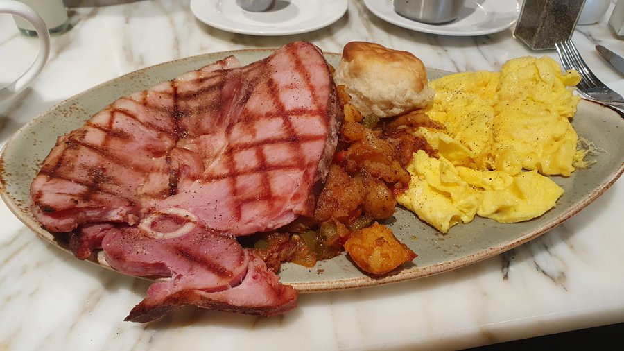Breakfast with Ham