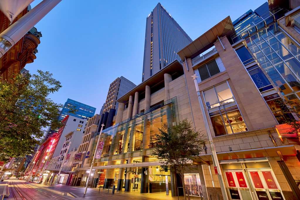 HILTON SYDNEY - Updated 2024 Prices & Hotel Reviews (Australia)