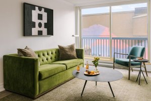 Room & Suite