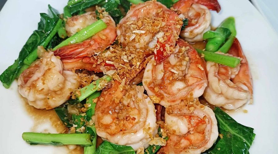 Stir-fried shrimp with Chinese kale-Yummy!