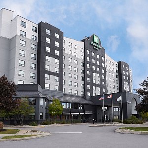Welcome to the Holiday Inn Ottawa West - Kanata