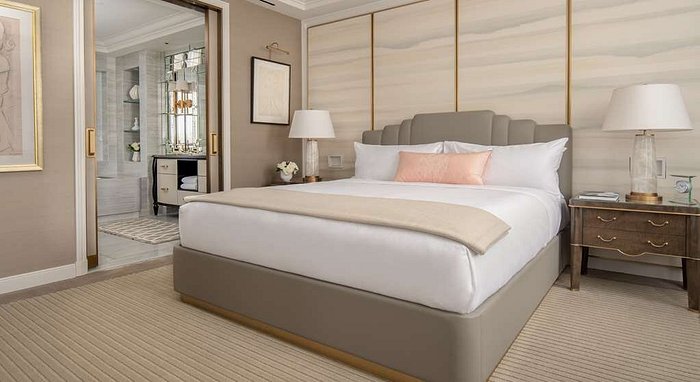 Waldorf Astoria Hotels & Resorts Bath Rug