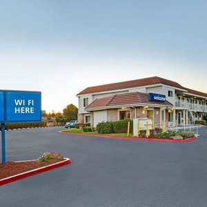 Motel San Jose CA Airport Exterior
