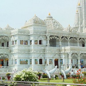 places to visit in govardhan mathura