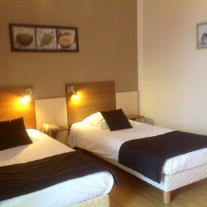 Guest room