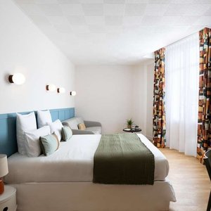 Guest room