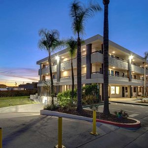 Motel San Diego CA Exterior