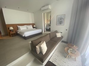 Room & Suite