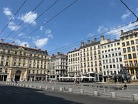 Place des Terreaux (janv. 2024) Horaires, Infos & avis