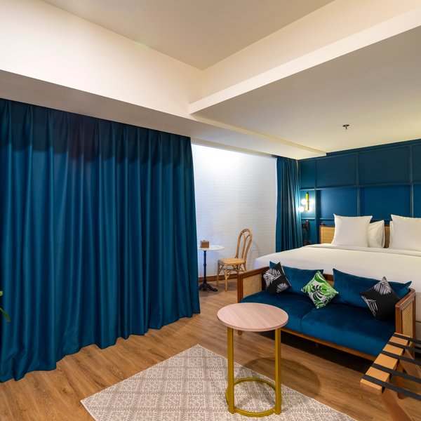 Smoking policy in the hostel is annoying - Review of Chez Bon Hostel, Bandung, Indonesia - Tripadvisor
