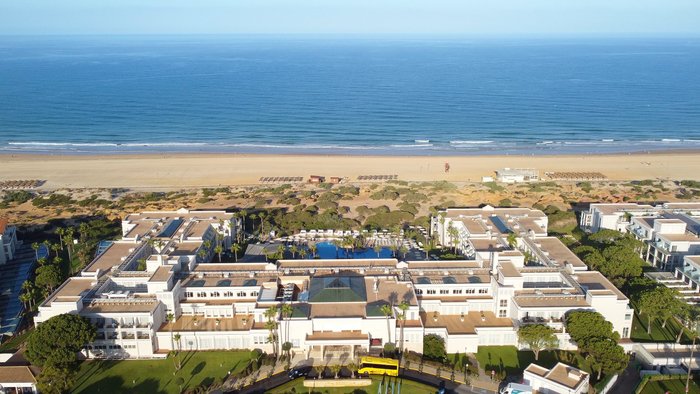 HIPOTELS PLAYA LA BARROSA $99 ($̶1̶1̶3̶) - Updated 2023 Prices & Hotel ...