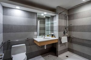 Room & Suite