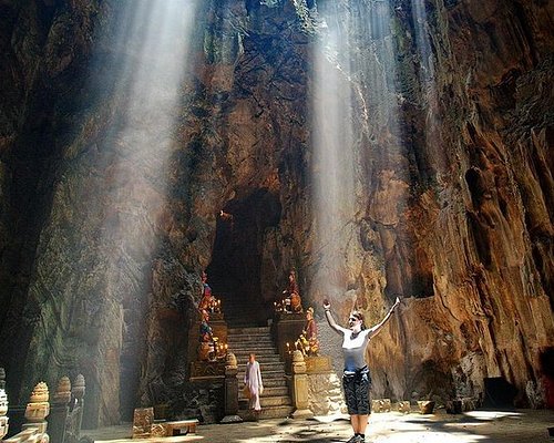 Ho Dong Tien Cave, Vietnam: Breaking Barriers World Travelers