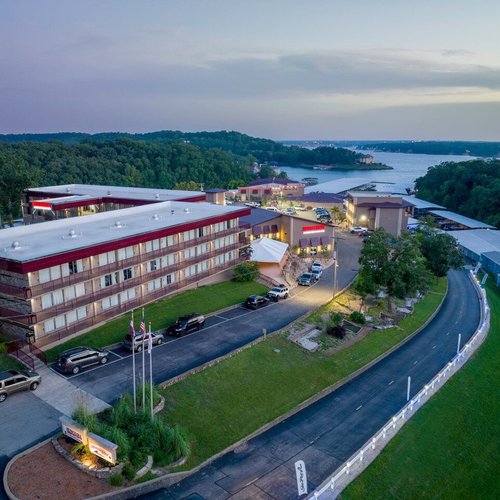 THE 10 BEST Lake of the Ozarks Hotel Deals (Jan 2024) - Tripadvisor