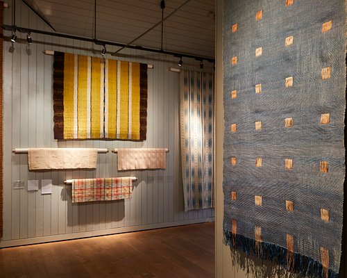 Pop-up Weaving Loom - Ditchling Museum of Art + Craft
