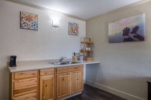 Room & Suite